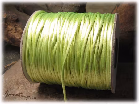Satinband lime/neon grön tjocklek ca 3 mm