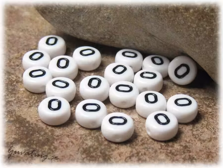 Pärlor siffran 0 i acryl  20-pack ca 7 mm