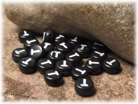 Bokstavspärla T i acryl svart 20-pack ca 7 mm
