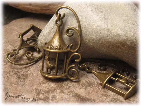 Hänge bronsfärgad fågelbur ca 35x20 mm