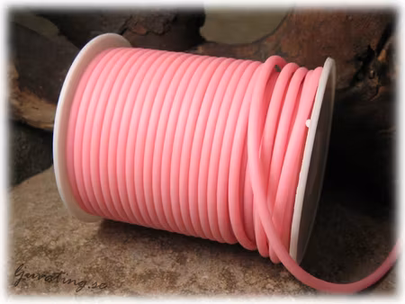 Rosa massiv rund gummislang tjocklek ca 3 mm