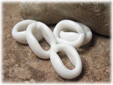 Kedjelänkar i acryl vit 3-pack ca 23x16 mm