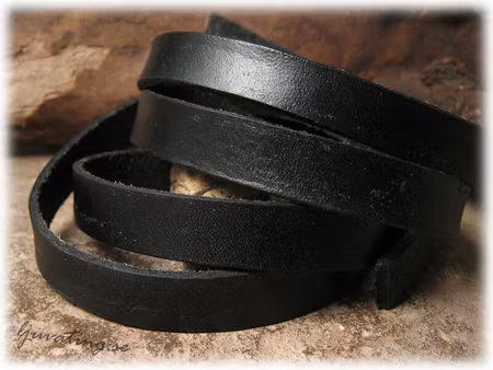 Läderband platt svart bredd 10 mm tjocklek ca 2 mm