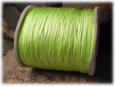 Vaxad tråd neongrön tjocklek ca 1,5 mm
