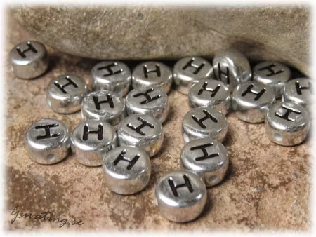 Bokstavspärla H silverfärgad  20-pack ca 7 mm