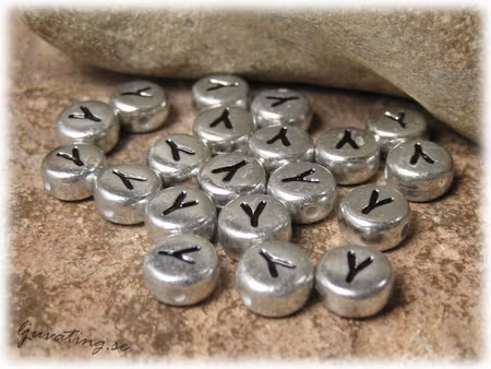 Bokstavspärla Y silverfärgad  20-pack ca 7 mm