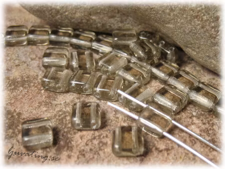 Tile bead black diamond 20-pack ca 6x6 mm 2 hål