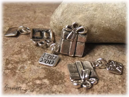 Berlock paket med rosett text for you ca 16x11 mm