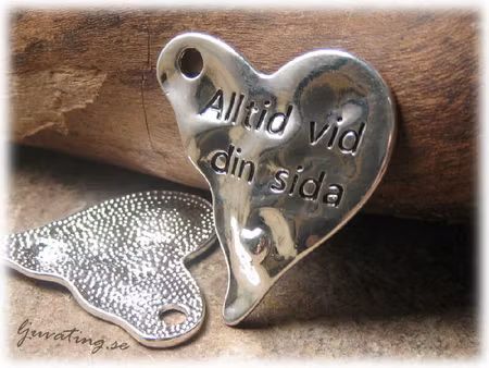 Hjärta med budskap Alltid vid din sida