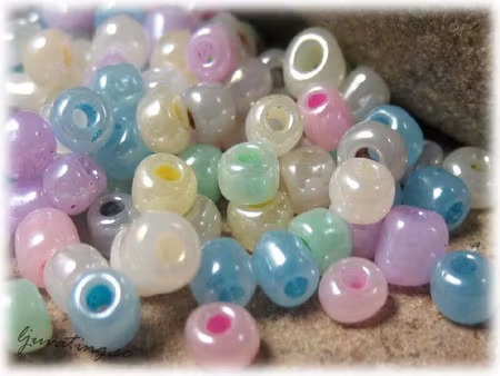 Seed beads i glas ceylon mixade färger  6/0 ca 4 mm