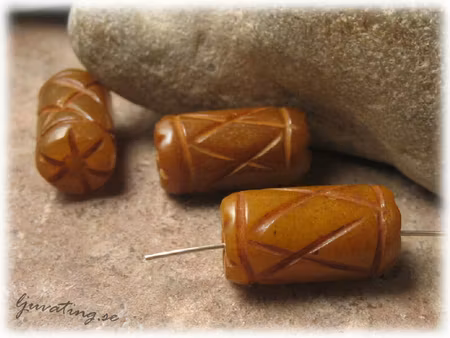 Cylinder tub brun sten med zickzackmönster 20x11