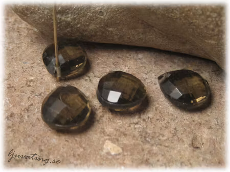 Rökkvarts facetterad transparent droppe ca 12x10mm