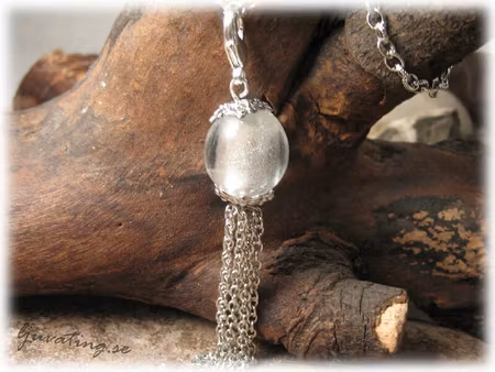 Hänge silverfoil pärla med tassel o klolås 77 mm