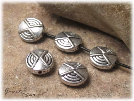 Metallpärla platt rund med mönster 10-pack 11 mm