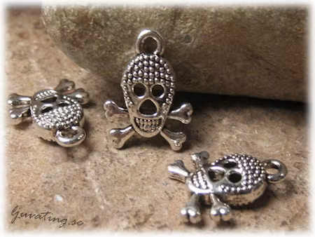 Berlock döskalle med mönster 17x13 mm