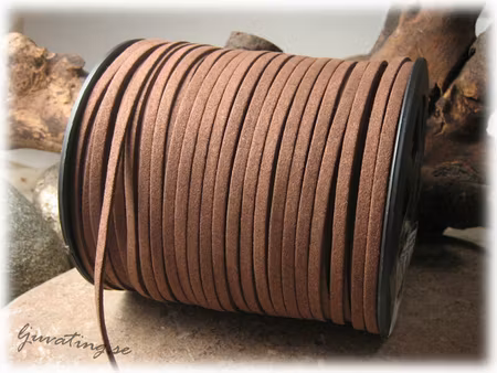 Mocka imitation brun fuskmocka bredd ca 4 mm