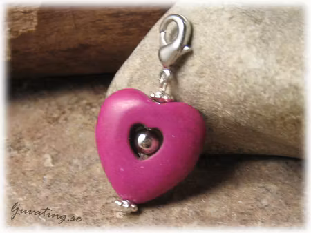 Berlock/hänge hjärta lila howlite med klolås