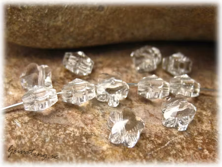 Liten blomma clear crystal Swarovski ca 5 mm