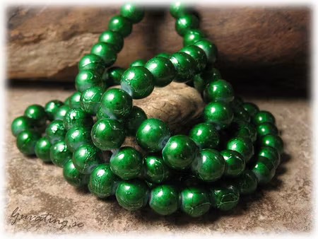 1 sträng grön drizzle rund glaspärla ca 8 mm