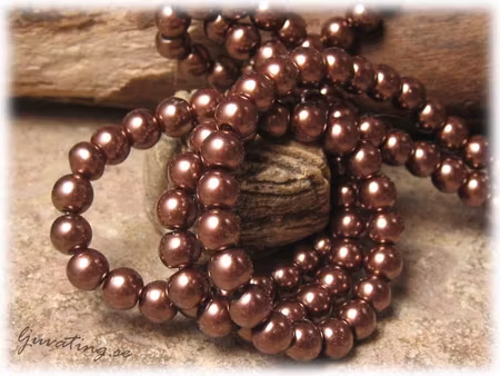 1 sträng glaspärlor rund vaxad brun ca 6 mm