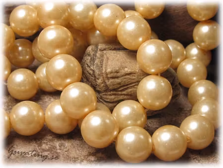 1 sträng glaspärlor vaxad/färgad ljus guldgul ca 12 mm