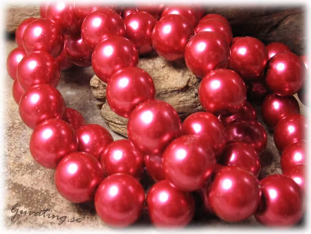 1 sträng glaspärlor runda vaxad/färgad röd ca 12 mm