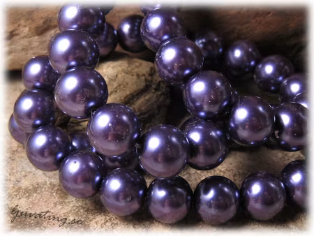 1 sträng vaxad lila rund glaspärla ca 10 mm