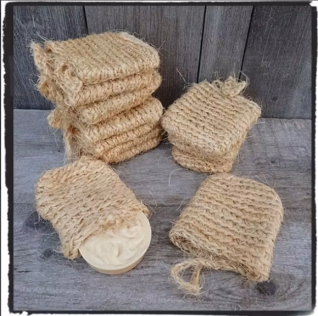 Presentlåda med 5 tvålar och ev. skrubbpåse