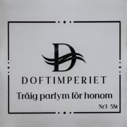 Träig parfym för honom