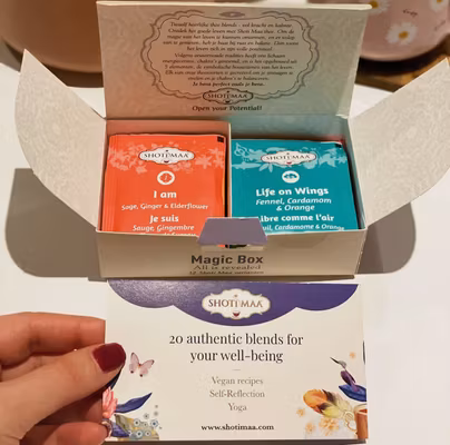 Shoti Maa "The Magic Box" Te