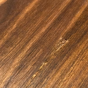 Outlet: Liten skärbräda/scharkbricka i valnöt