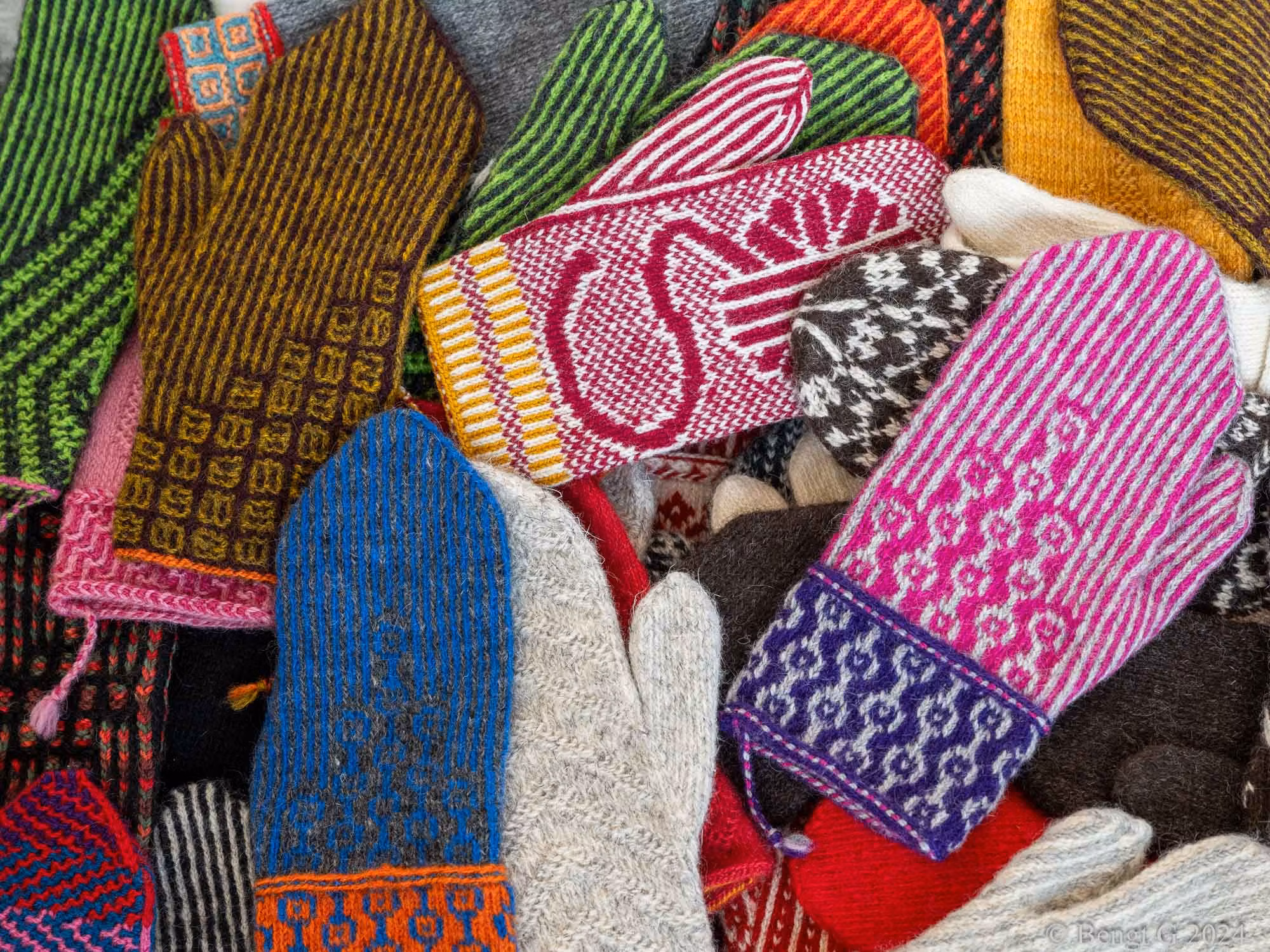 Tvåändsstickning med Maria Gustafsson 1-2 november. Anmälningsavgift 1.