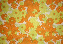Tyg 70 tal Gula Blommor Sufflett/sittdyna