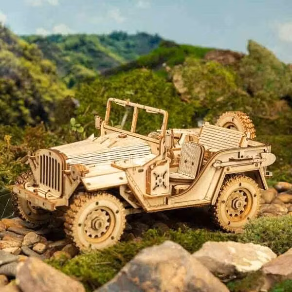 Army Field Car MC701 Robotime
