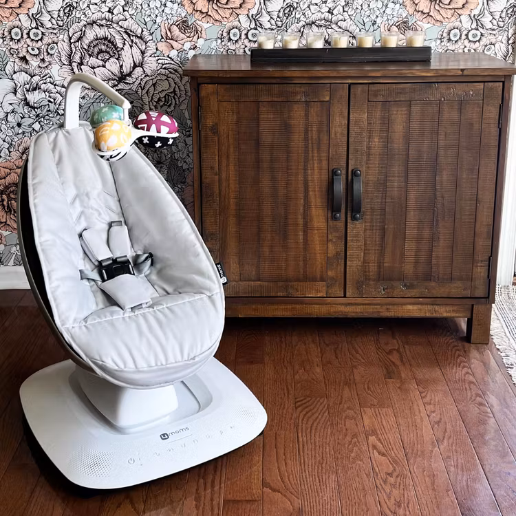 Barnstol- mamaRoo® 5