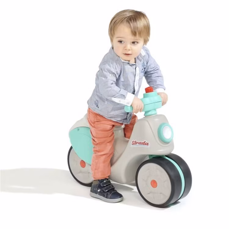 Strada första års skoter krämfärgad och grön