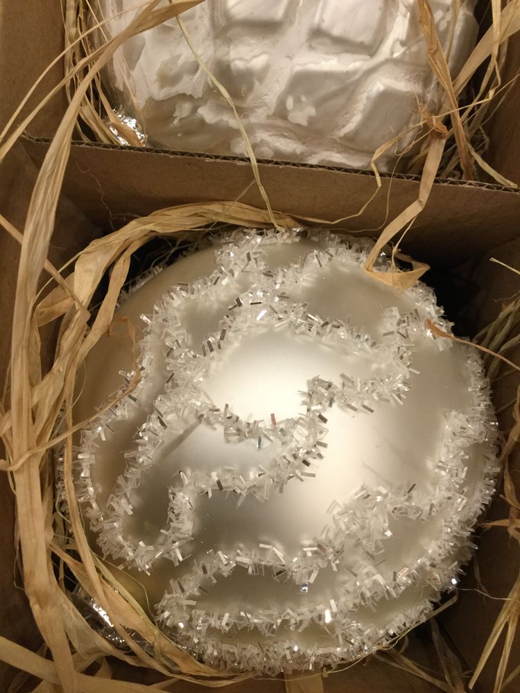 Julgransdekoration. 12 cm. Gl. Ball. white. 6 piece