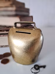 Vintage sparbössa med nyckel