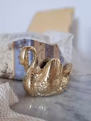 Vintage svan i mässing