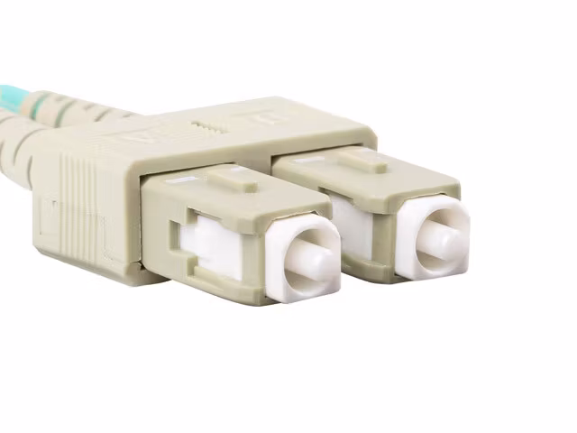 FIBEROPTISK PATCHKABEL MM LC/UPC-SC/UPC DUPLEX 2M LSZH OM4 50/125 3,0MM VIOLETT LANBERG