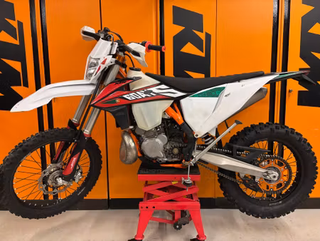 KTM EXC300 Six Days 2020 - 143 hours RESERVED