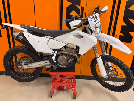 Husqvarna FE350 PRO 2024 - 255 hours