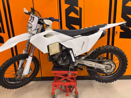 Husqvarna FE350 PRO 2024 - 255 hours
