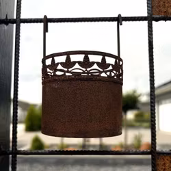 Hängande lykta eller kruka till armeringsnät