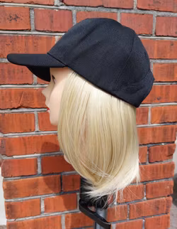 Keps med hår Blond Rakt