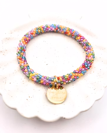Rainbow Armbånd – Signature Twist