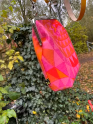 Väska "Aster" med börsknäppe