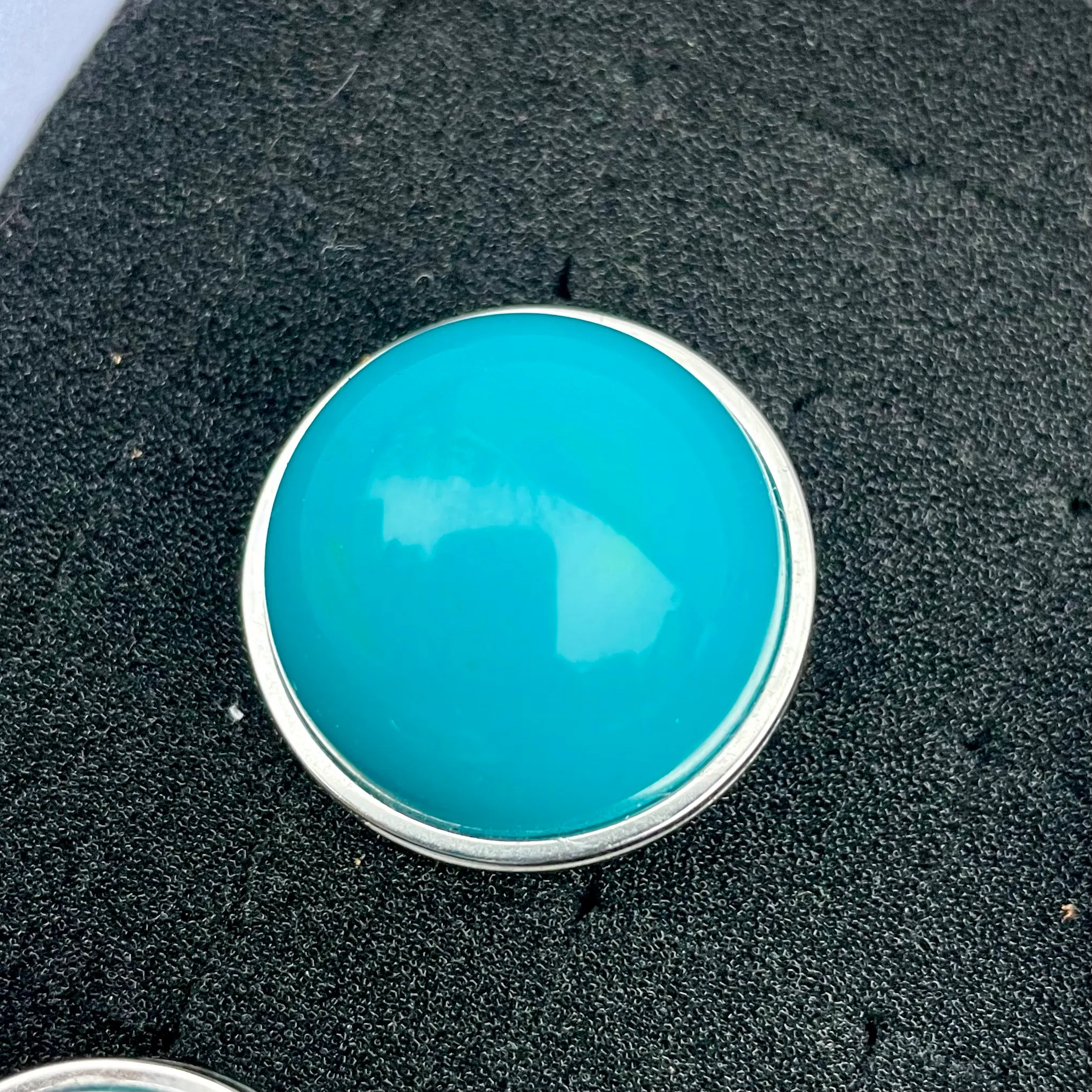 Ring - ia.retro
