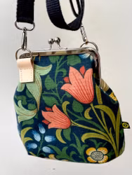 Väska "Aster" med börsknäppe