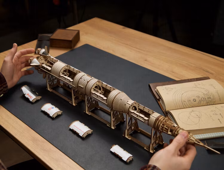 Ugears NASA Saturn V